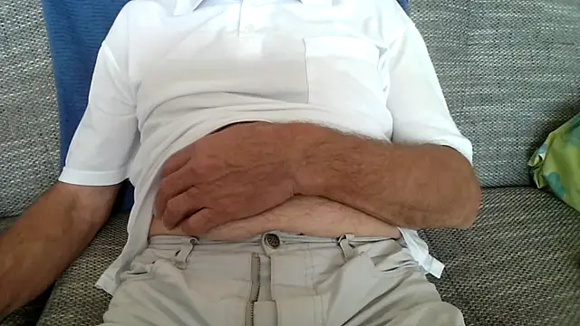 Snapshot of velikifant7 chatting on November 9, 1:31 pm velikifant7 online show from November 9, 1:31 pm