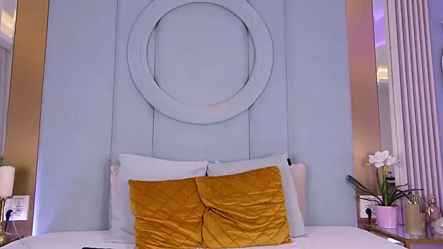 Snapshot of EliaDavis chatting on March 4, 4:29 am EliaDavis online show from March 4, 4:29 am