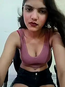 Snapshot of sexy_lips99 chatting on September 15, 4:23 am sexy lips99 online show from September 15, 4:23 am