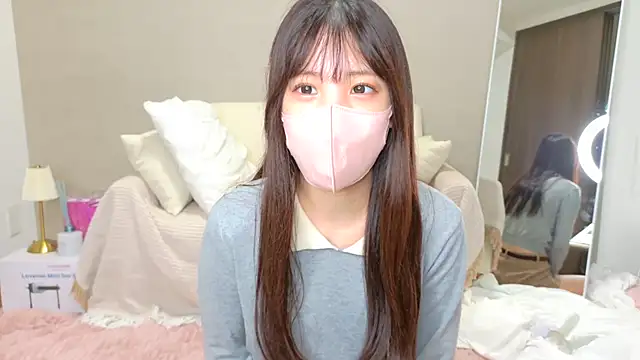Snapshot of riri__nyan_o0 chatting on May 8, 5:13 am riri nyan o0 online show from May 8, 5:13 am