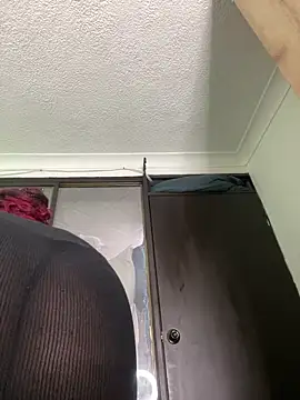 Astergray21 online show from February 11, 1:05 pm