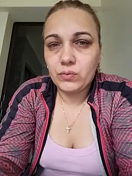 Snapshot of PalomaDesireee chatting on April 22, 7:22 am PalomaDesireee online show from April 22, 7:22 am