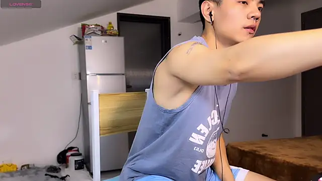 XTTX49 online show from May 16, 1:54 pm