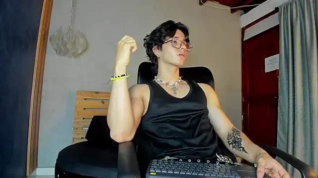 Markuss   online show from October 16, 3:07 am