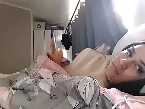 Snapshot of Denisutra777 chatting on April 12, 8:03 pm Denisutra777 online show from April 12, 8:03 pm