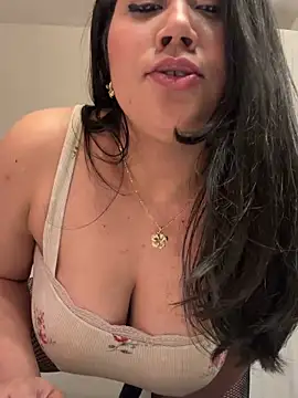 Myonlyprincess1 online show from April 15, 5:25 am