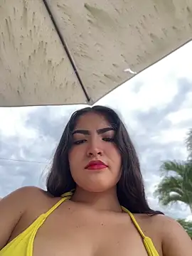 Snapshot of Gaby-Herrera chatting on September 14, 8:19 pm Gaby-Herrera online show from September 14, 8:19 pm