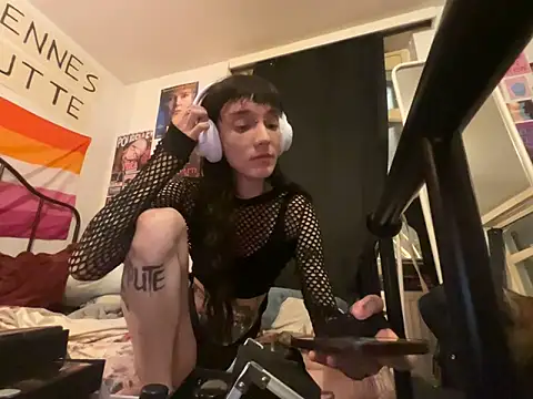 Styxlust online show from April 1, 7:33 pm