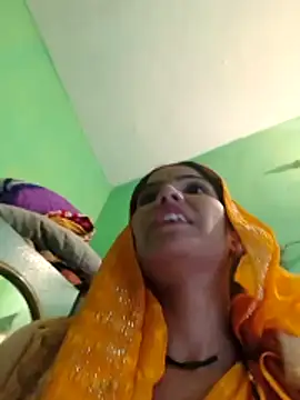 Snapshot of Riya_jaan12 chatting on October 28, 11:25 am Riya jaan12 online show from October 28, 11:25 am