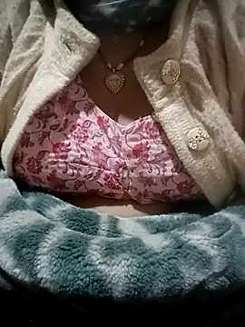 CUTGIRL76 online show from December 19, 9:44 pm