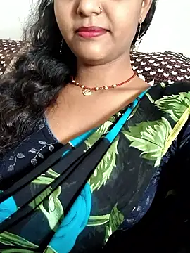 AnanyaKapoor89 online show from September 17, 5:42 am