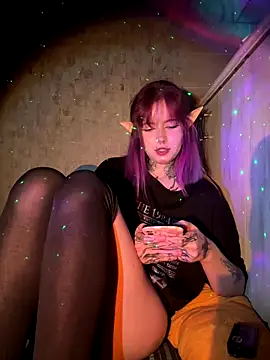 n1ghtcloud online show from November 22, 7:02 pm