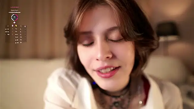 LurleneRamo online show from September 27, 1:10 am