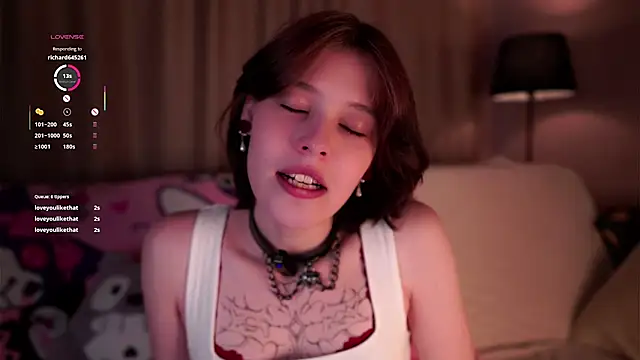 LurleneRamo online show from October 4, 1:14 am