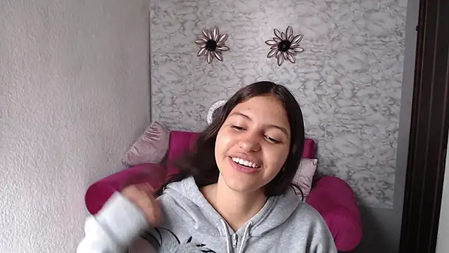 Evagirl69 online show from April 17, 12:30 pm