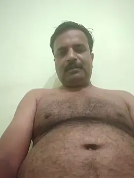 vardh033 online show from October 5, 9:13 pm