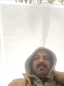 vardh033 online show from January 13, 5:18 pm