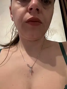 Snapshot of ladywithbigass chatting on May 9, 3:34 am ladywithbigass online show from May 9, 3:34 am