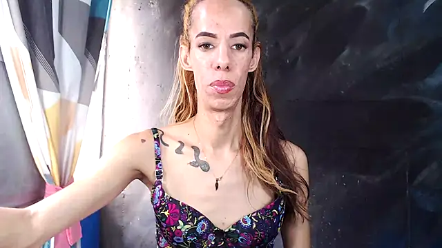 Queenmaria23cm online show from October 6, 5:43 pm