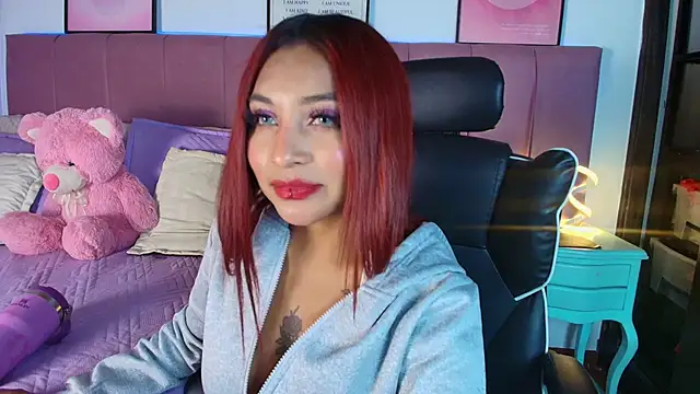 Naiaa Cruz online show from February 14, 6:48 pm