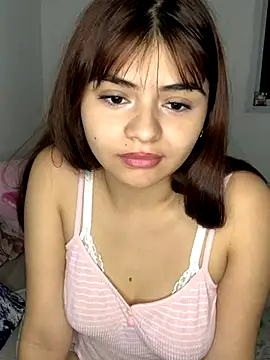 Snapshot of You_dirty_girl18 chatting on November 8, 3:29 am You dirty girl18 online show from November 8, 3:29 am