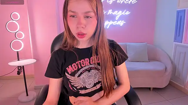 TiffannySins online show from January 14, 3:45 am