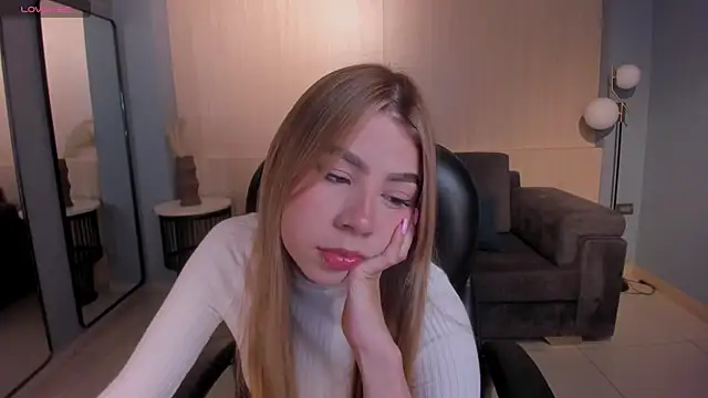 TiffannySins online show from June 30, 4:02 am