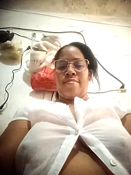 Big ass submissive online show from December 16, 2:22 pm