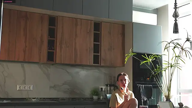 Snapshot of Anny_Molly chatting on November 16, 6:08 am Anny Molly online show from November 16, 6:08 am