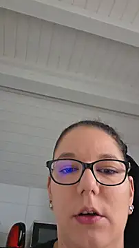 Swiss Lady online show from November 27, 9:44 am