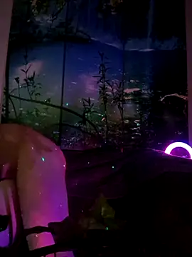 welcome-to-the-jungle online show from February 11, 6:13 pm