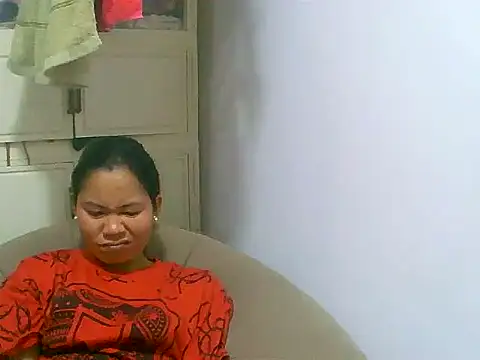 Snapshot of Sweeetgurll chatting on July 24, 10:35 am Sweeetgurll online show from July 24, 10:35 am