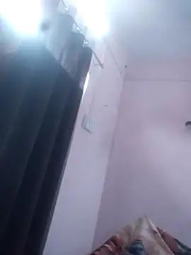 Snapshot of Monika_thakurr chatting on December 1, 6:40 am Monika thakurr online show from December 1, 6:40 am