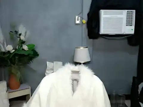 scarlet enchantress online show from September 18, 5:04 pm