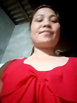 Snapshot of Milan6789 chatting on May 2, 12:54 pm Milan6789 online show from May 2, 12:54 pm