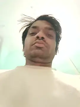 Snapshot of Sonukumar202000 chatting on January 19, 3:54 am Sonukumar202000 online show from January 19, 3:54 am