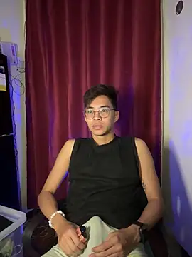 Snapshot of Prince-Harrison chatting on September 23, 10:24 pm Prince-Harrison online show from September 23, 10:24 pm