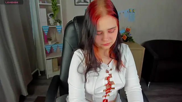 Alis Platt online show from October 13, 2:33 am