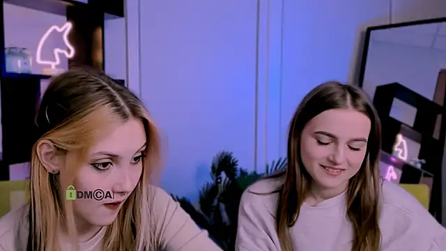 aria moo online show from September 26, 7:29 pm