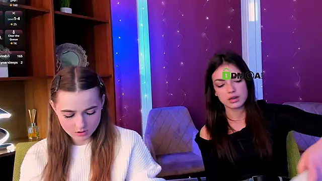 aria moo online show from December 16, 7:46 am