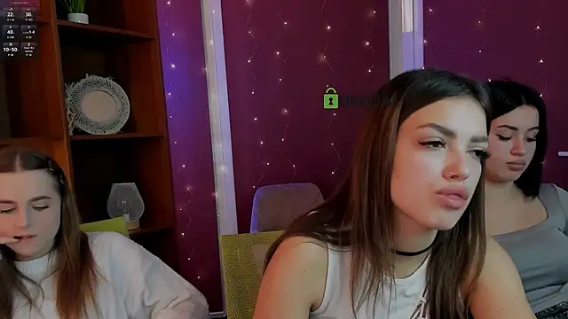 aria moo online show from December 18, 7:36 am