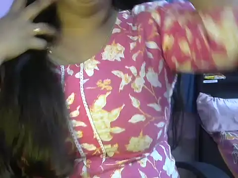 Queenxxx98 online show from January 17, 6:55 pm