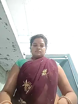 Snapshot of Rashi_cut chatting on September 16, 2:01 am Rashi cut online show from September 16, 2:01 am