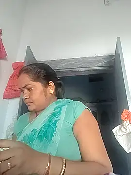 Snapshot of Rashi_cut chatting on September 17, 4:14 am Rashi cut online show from September 17, 4:14 am