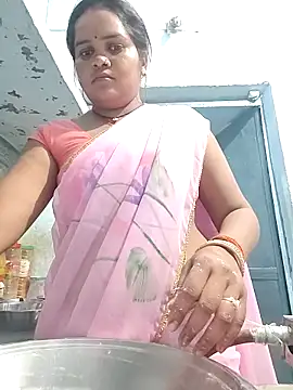 Snapshot of Rashi_cut chatting on September 21, 1:13 pm Rashi cut online show from September 21, 1:13 pm