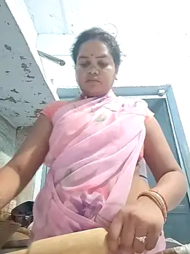 Snapshot of Rashi_cut chatting on September 22, 2:02 am Rashi cut online show from September 22, 2:02 am