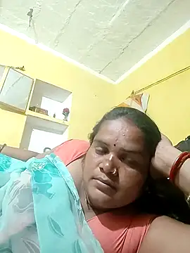 Snapshot of Rashi_cut chatting on October 1, 3:18 pm Rashi cut online show from October 1, 3:18 pm