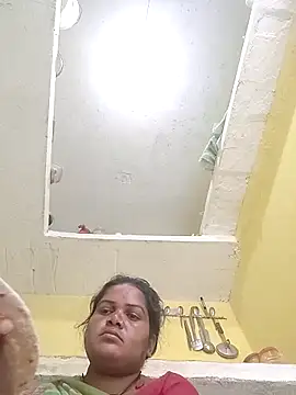 Snapshot of Rashi_cut chatting on October 13, 1:16 am Rashi cut online show from October 13, 1:16 am