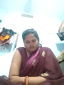 Snapshot of Rashi_cut chatting on October 16, 1:45 pm Rashi cut online show from October 16, 1:45 pm