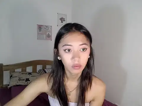 Snapshot of lovely_kiannaHugecock chatting on March 24, 1:10 am lovely kiannaHugecock online show from March 24, 1:10 am